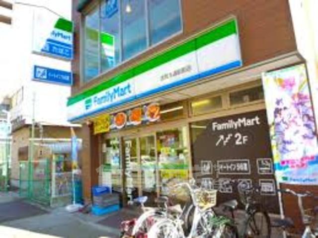 コンビニ　ファミリーマート　志賀本通駅前（コンビニ）まで17m