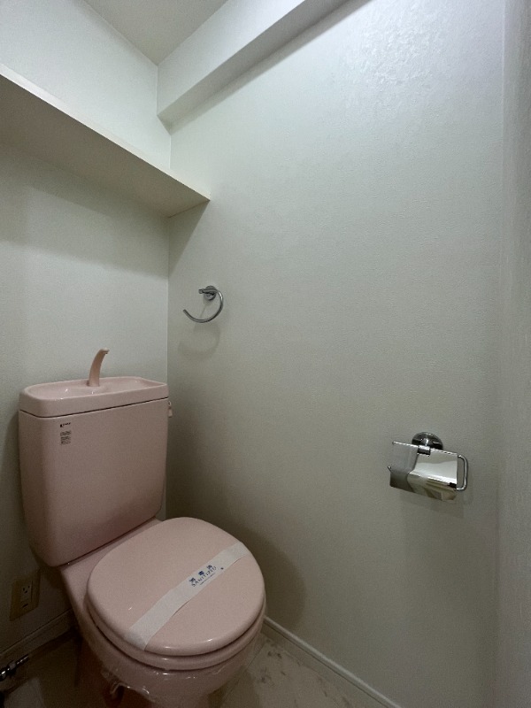 トイレ　別号室