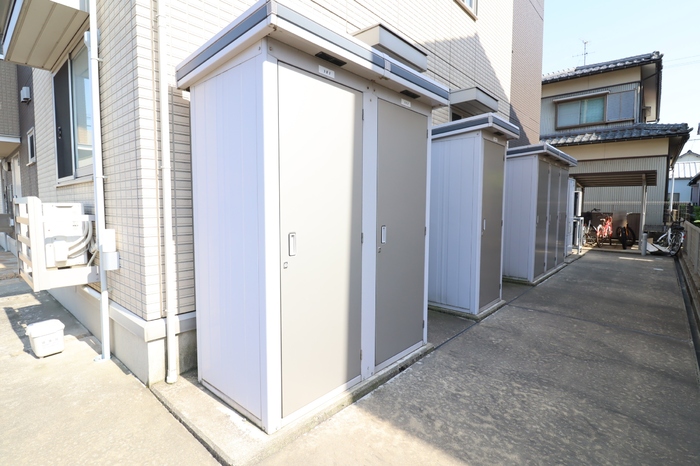 その他設備　タイヤなどしまえるトランクルームもございます♪