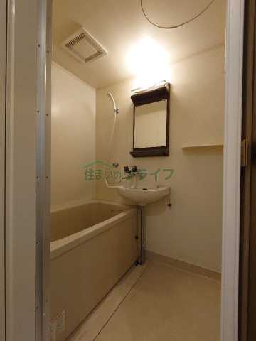 バス・シャワールーム　別部屋同タイプ部屋の参考写真となります。