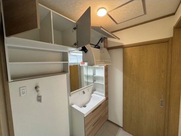 洗面設備　同建物、別号室の写真です。