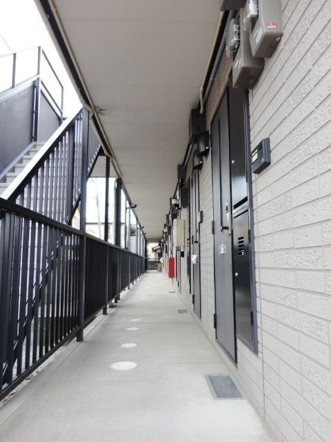 エントランス　★明るい共用廊下★
