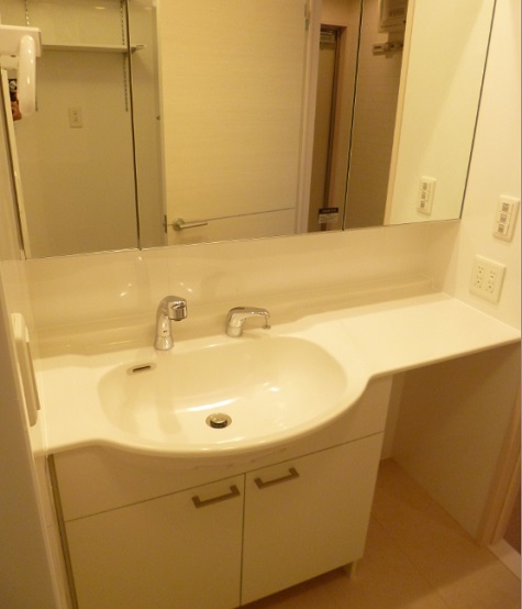 洗面設備　洗髪洗面化粧台付きで特に女性のお客様には喜ばれます(^O^)