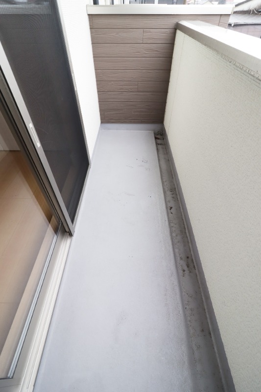 バルコニー　図面と現状に相違がある場合には現状を優先