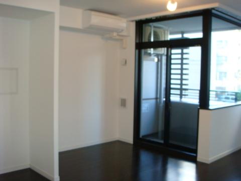 居室・リビング　室内