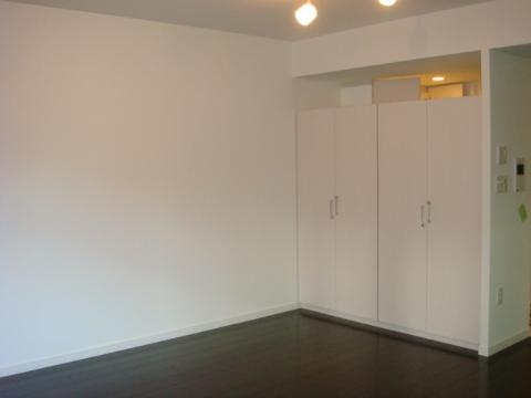 居室・リビング　室内