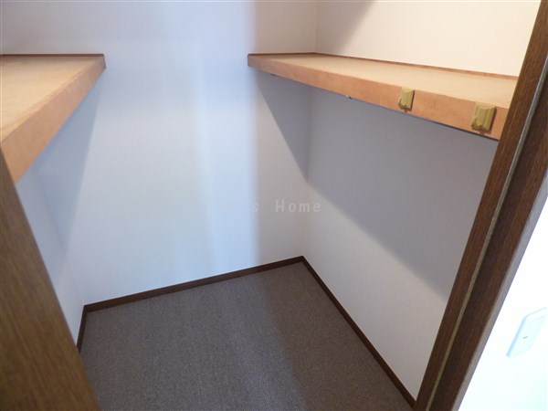 収納　ウォークインクローゼット