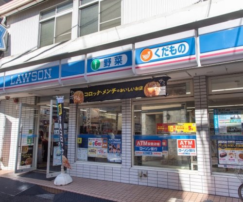 コンビニ　ローソン 杉並阿佐ヶ谷南三丁目店（コンビニ）まで385m