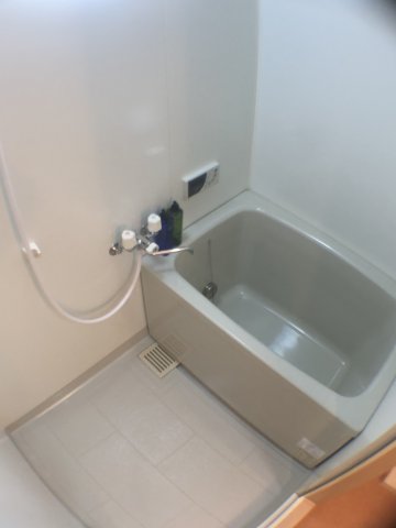 バス・シャワールーム　浴室乾燥・追い炊き機能付きのバスルーム♪