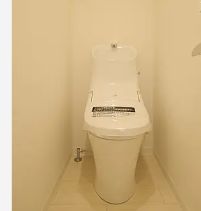 トイレ　ゆったりとした空間のトイレです