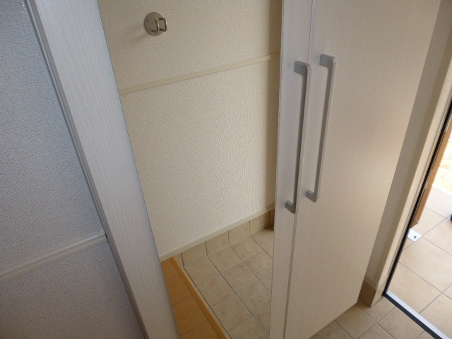 玄関　シューズボックス