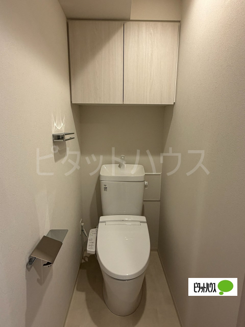 トイレ　温水洗浄便座