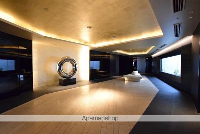 ロビー　ロビー