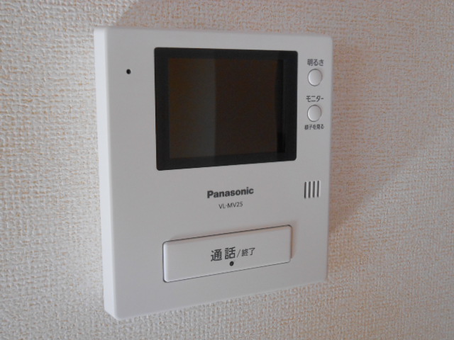 セキュリティ　カラーＴＶモニター付インターホン完備