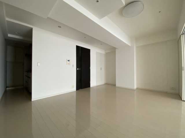 居室・リビング　コンフォリア東池袋WEST　反転タイプです。