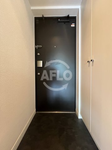 玄関　プレサンス新大阪クレスタ　玄関