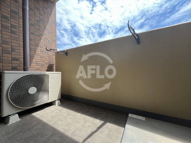 バルコニー　プレサンス新大阪クレスタ　バルコニー