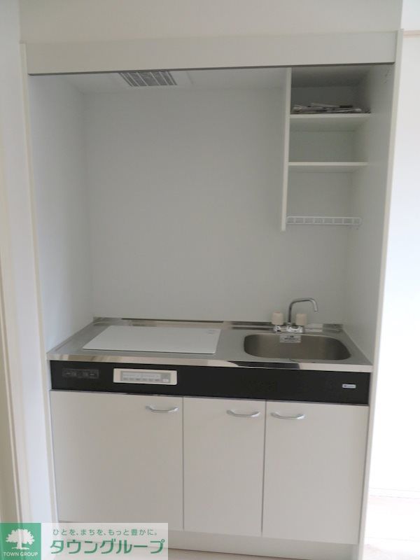 キッチン　一人暮らしに丁度いいサイズ、お手入れ楽々の2口IHキッチン…