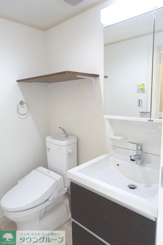 洗面設備　シャンプードレッサーが標準装備！朝の身支度が快適に♪