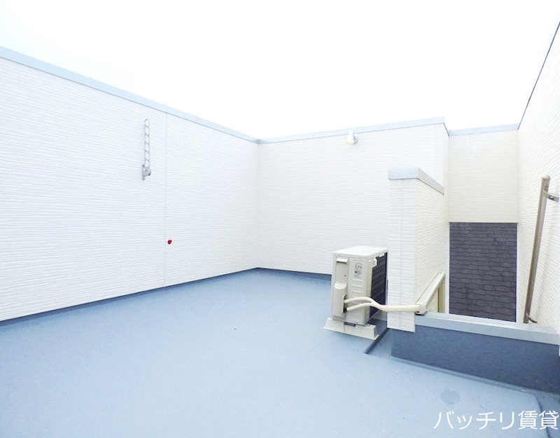 バルコニー　※同型タイプの為、現状を優先いたします。