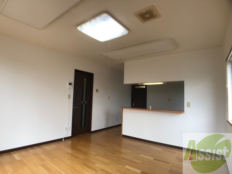 居室・リビング　広くてキレイなお部屋が広がっていて、充実した生活が送れそう。