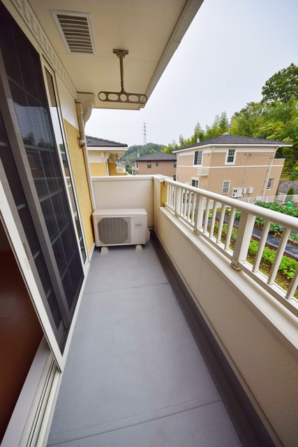 バルコニー　☆暖かい日差しで洗濯物もカラっと仕上がります☆