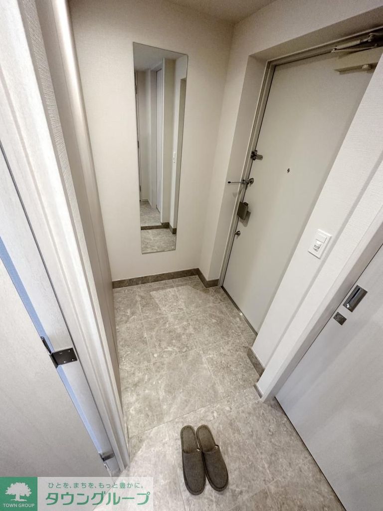 玄関　お部屋探しは株式会社　タウンハウジング　までお気軽にお問合…