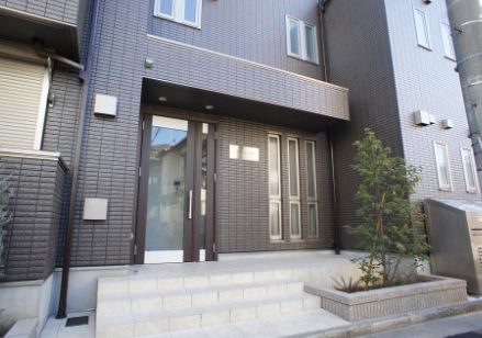 エントランス　毎日通るエントランスはこのようになっています