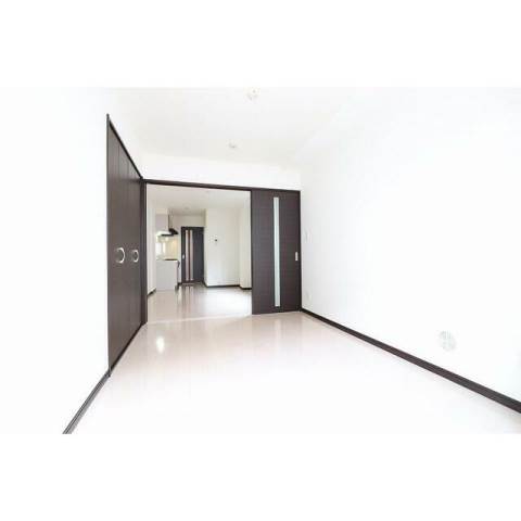 居室・リビング　センチュリーヒルズの洋室