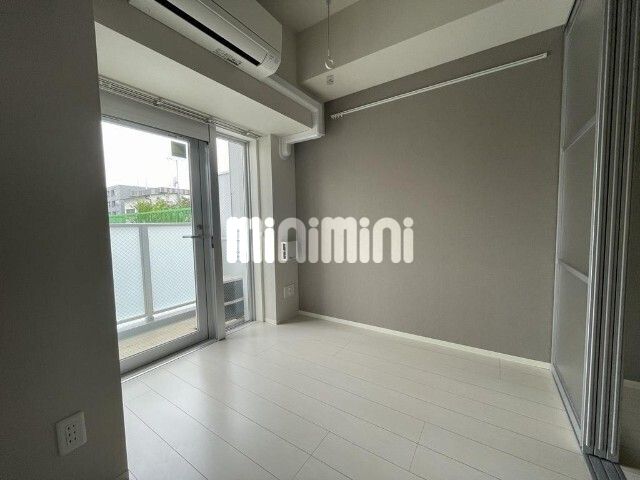 居室・リビング　別号室の参考写真