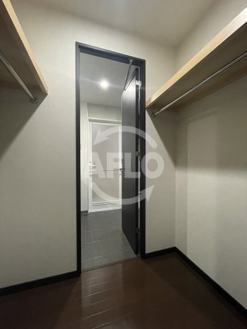 収納　ザ・タワー大阪　ウォークインクローゼット