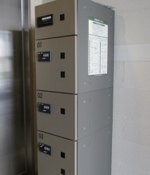 エントランス　宅配ボックス