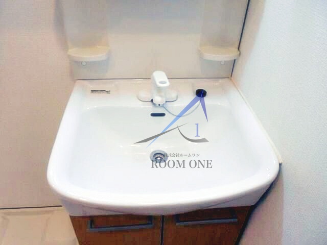 洗面設備　洗面台です。