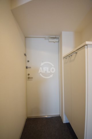 玄関　セレニテ上町台　玄関