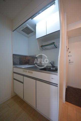 キッチン　セレニテ上町台　キッチン