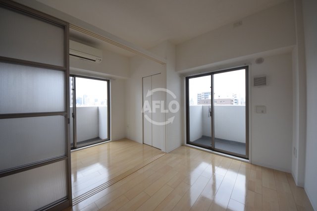 居室・リビング　セレニテ上町台　リビング