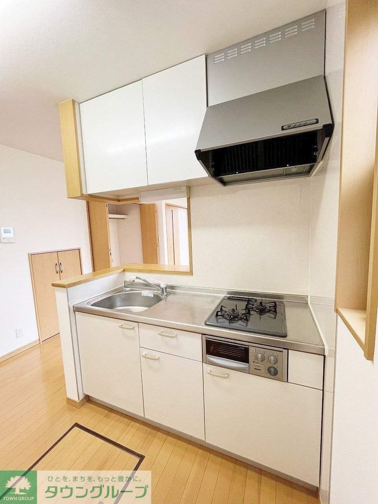 キッチン　玄関