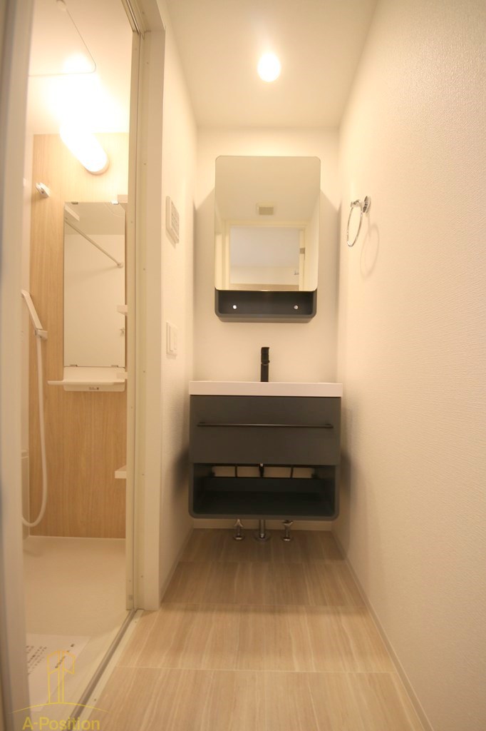 洗面設備　セレニテ難波グランデシュッド