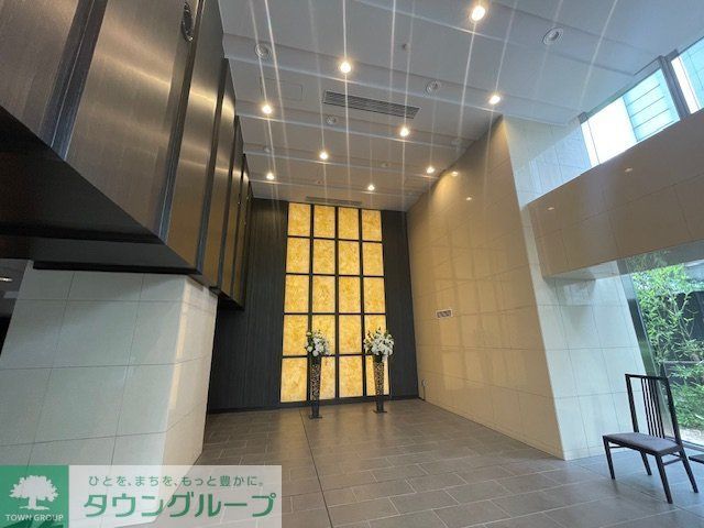 ロビー　エントランス