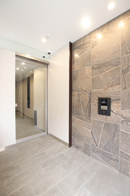 セキュリティ　安心のモニター付きオートロック