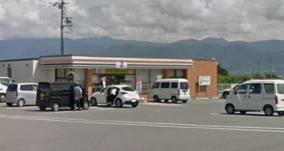 コンビニ　セブンイレブン 南アルプス下今井店（コンビニ）まで825m
