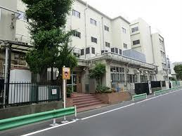 小学校　江東区立第四砂町小学校（小学校）まで985m