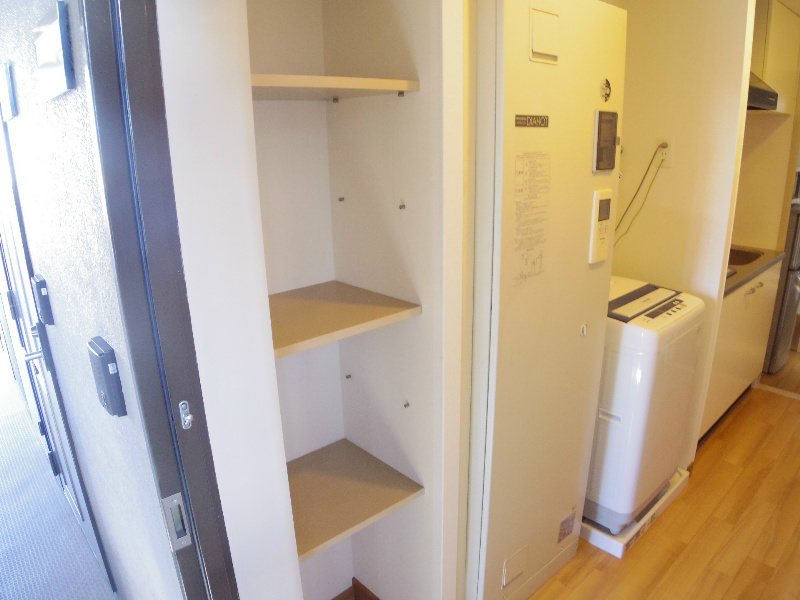 収納　シューズボックス