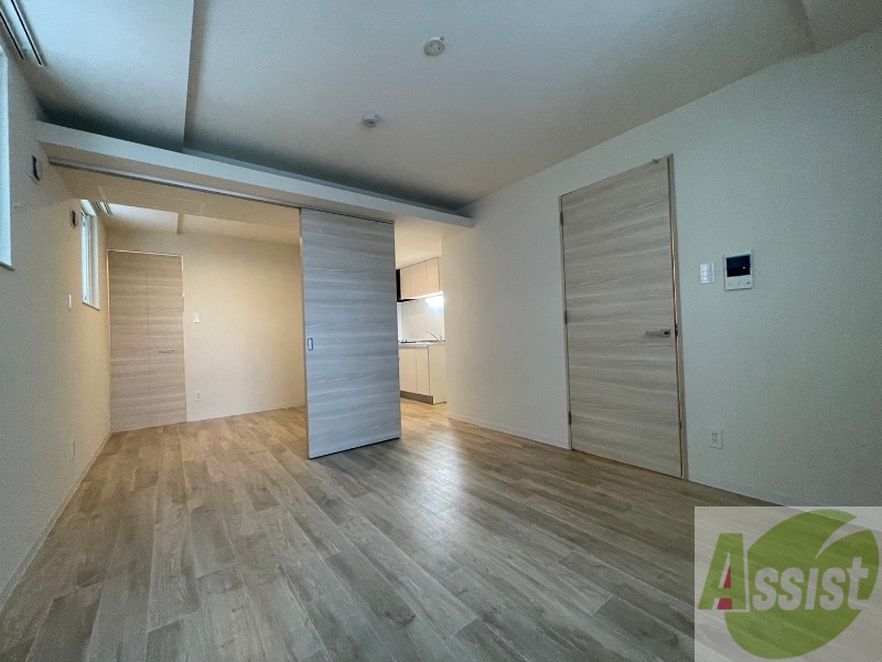 居室・リビング　広くてきれいなリビングです！快適に過ごせそうですね。