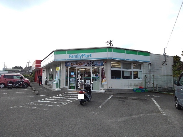 コンビニ　ファミリーマート末吉高校前店（コンビニ）まで400m