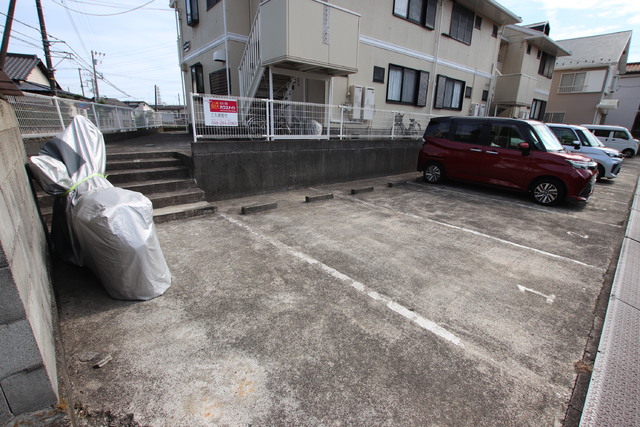 駐車場　駐車場（要空き確認）
