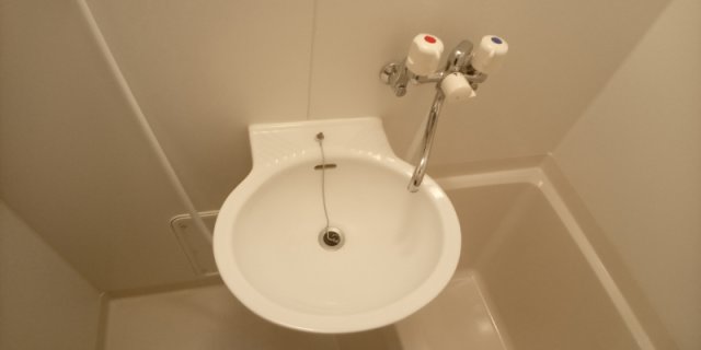 洗面設備　過ごしやすい室内です