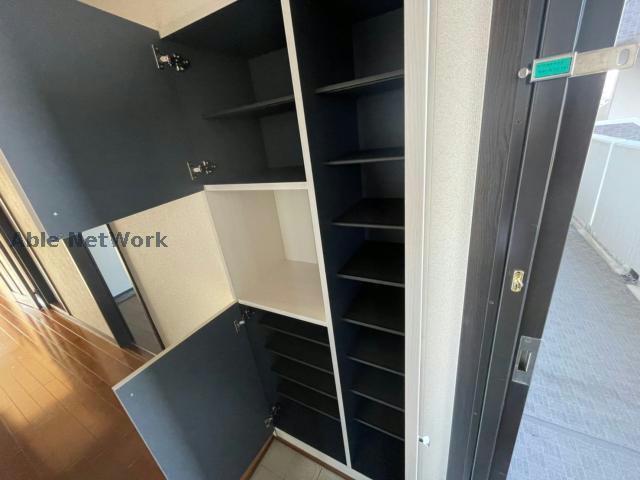 収納　同型モデル