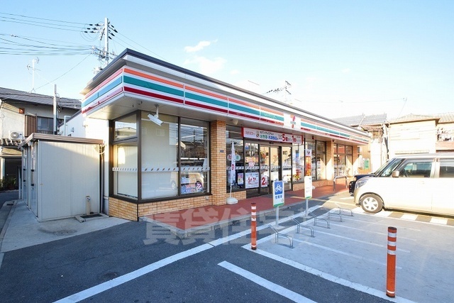 コンビニ　セブンイレブン　東大阪柏田本町店（コンビニ）まで876m