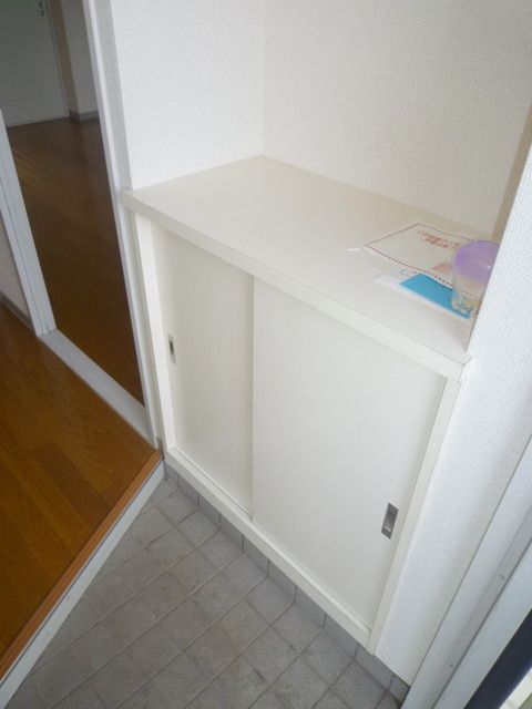 その他　下駄箱有ります